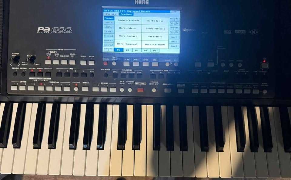 Orga Korg Pa 600