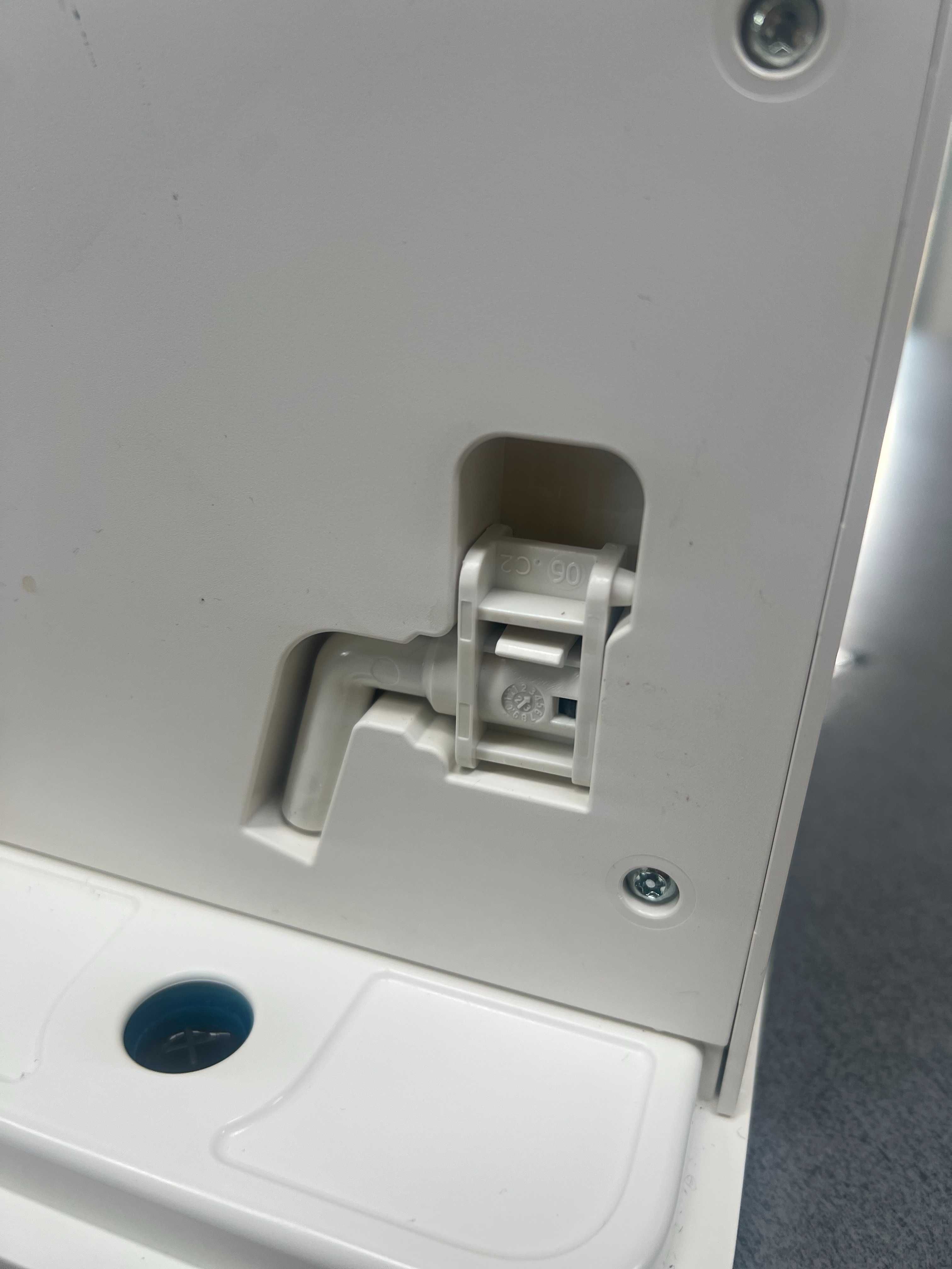 Кафемашина с капсули DeLonghi Lattissima One EN 510.W