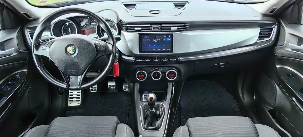 Alfa Romeo Giulietta 1.4 Benzina * 170CP * BiXenon * Senzori