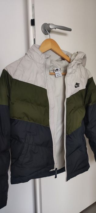 Geaca originala firma Nike,unisex.