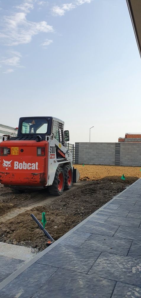 Miniexcavator bobcat miniincarcator Transport sapaturi Nivelar