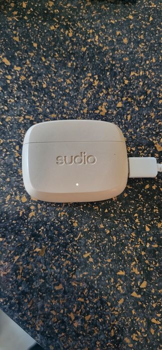 Căști wireless sudio