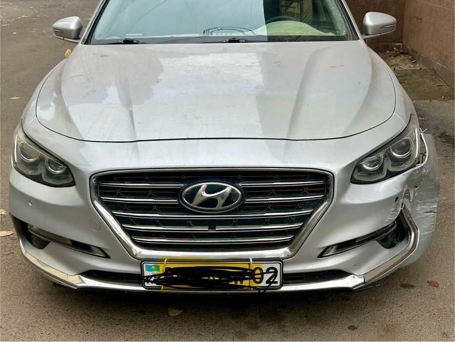 Hyundai Granduer бампер отдам бесплатно