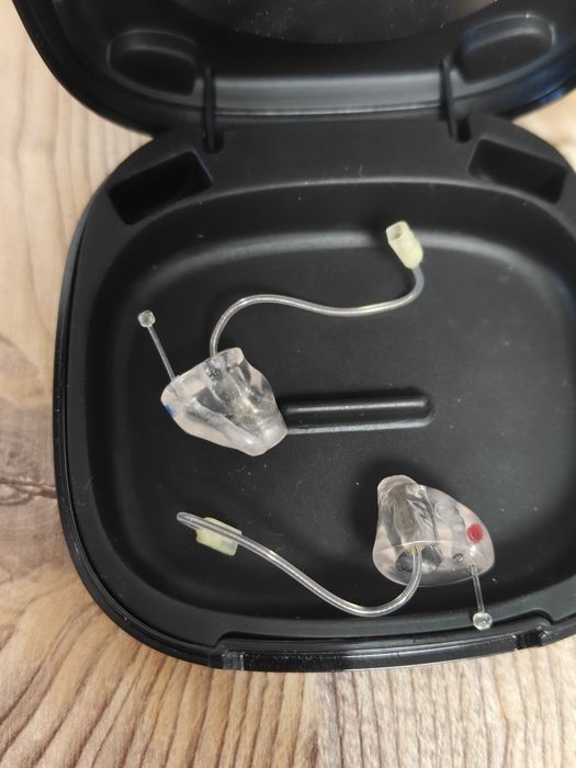 Oliva stânga dreapta aparat auditiv widex m2