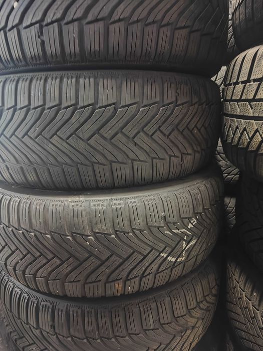 4бр.зимни гуми 215/55/17 Michelin