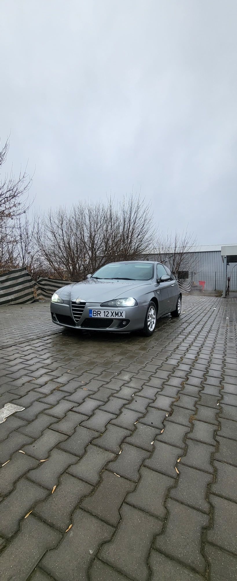 Vând Alfa Romeo 147 Facelift