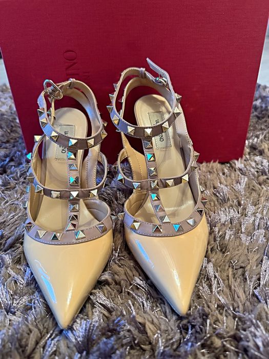 Pantofi Valentino Rockstud Ivory 100mm autentici