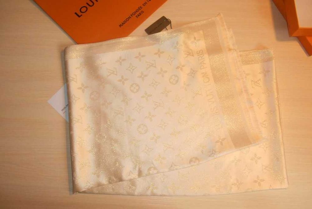 Eșarfă pentru femei Louis Vuitton 054