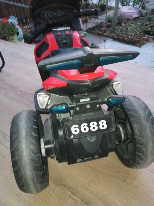 Детски електрически мотор триколка