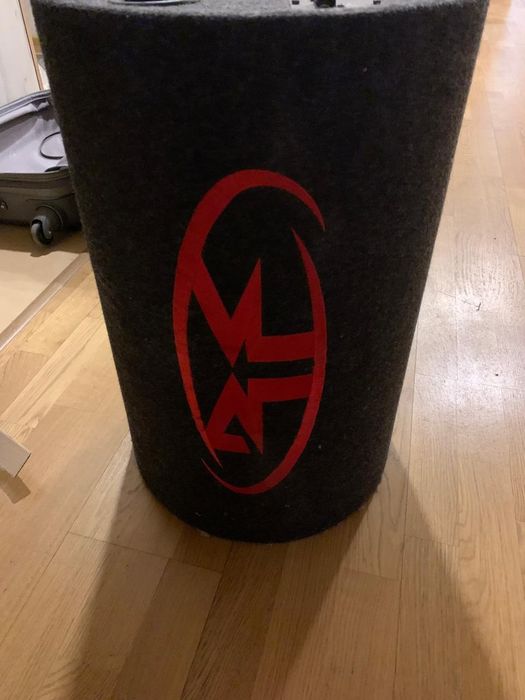 Сабвуфер, бочка в отличном состоянии