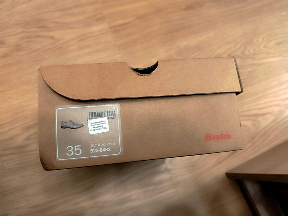 Дамски обувки Bata – естествена кожа, размер 35