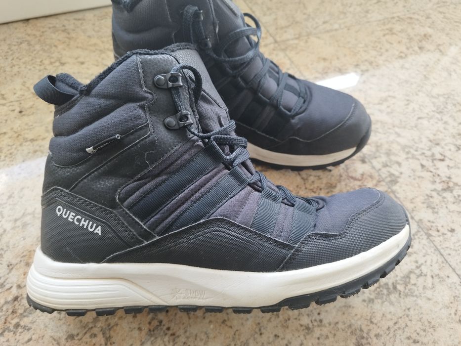 Непромокаем мъжки зимни обувки QUECHUA 

МЪЖКИ НЕПРОМОКАЕМИ ТУРИСТИЧЕС