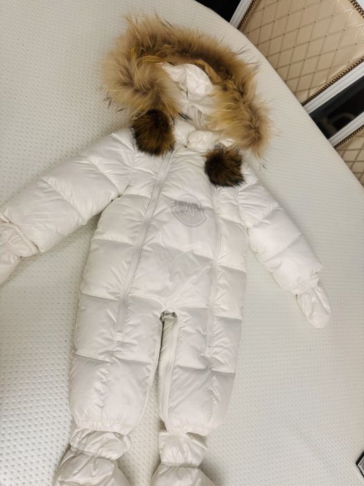 Зимний комбинезон новый