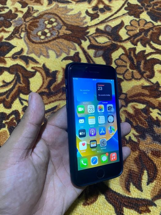 Iphone 8 aybi yoq