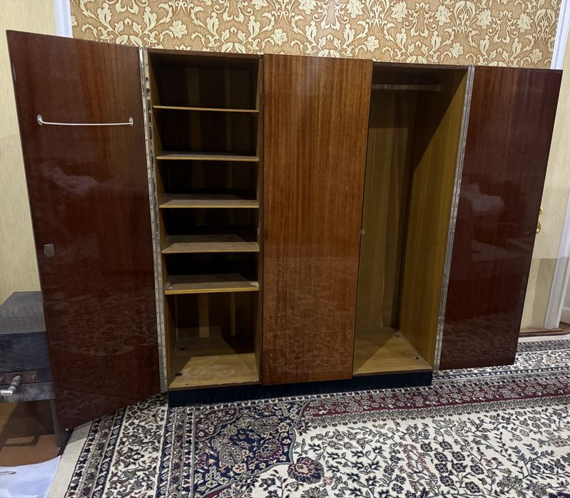 Yotoqxona uchun shkaf