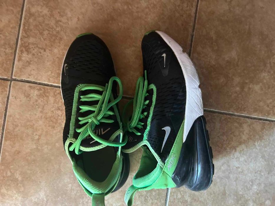 Маратонки Nike Air Max 270