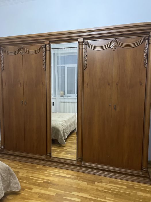 Спальнный гарнитур, дерево.