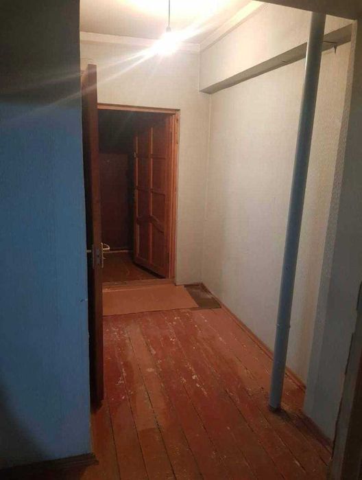 Ц4, Продается галерейном доме 1 коинатная квартира, 3й этаж