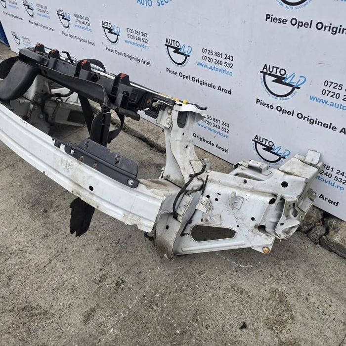 Trager Opel Astra J facelift