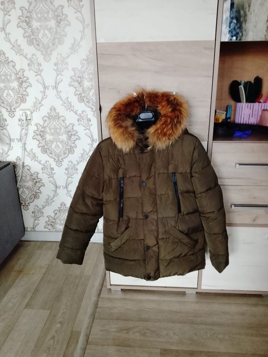 продам зимнию куртку