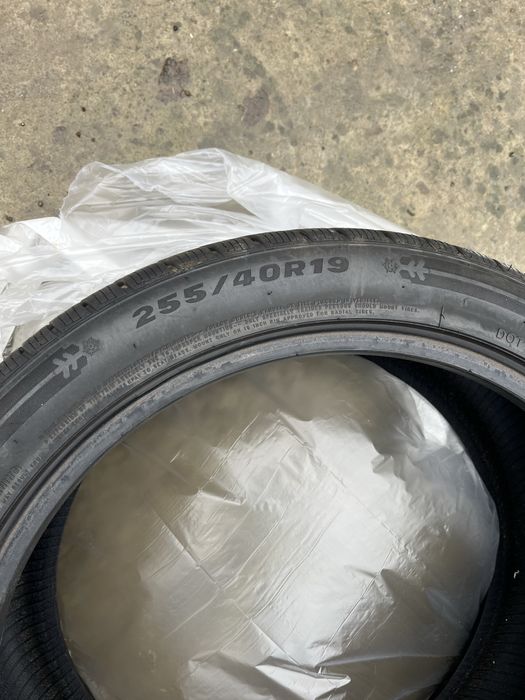 Cauciucuri  iarna Gripmax 255/40 R19