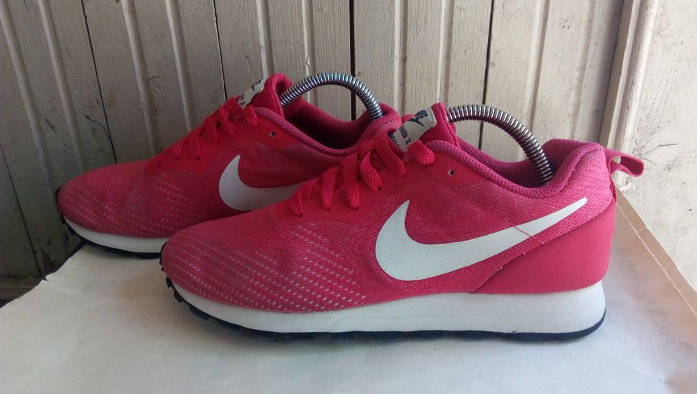 ''Nike MD Runner 2 ''оригинални маратонки 39 номер