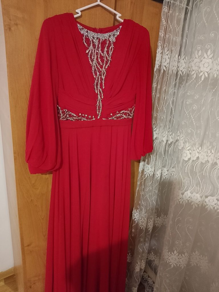 Платья новый, продается,30тыс