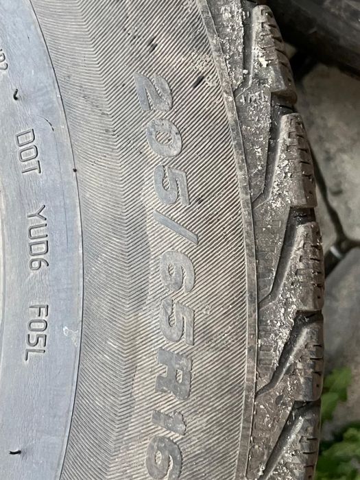 Шины зимние              .