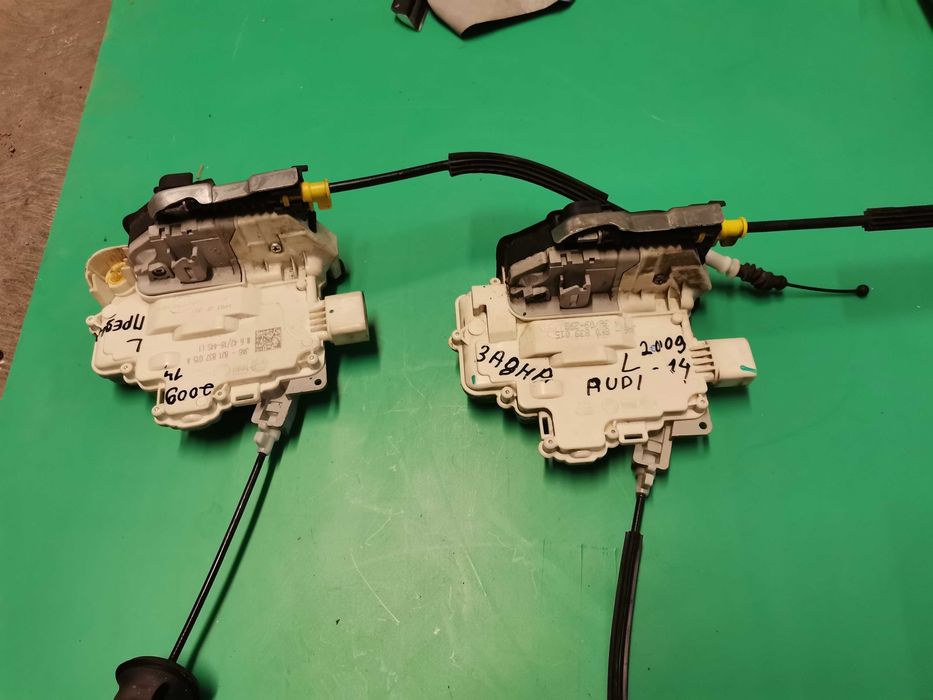 Лява брава/машинка предна и задна Ауди/Audi A4 B8 2007--2013г