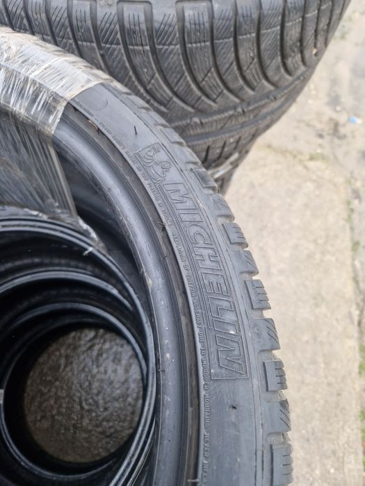 245 35 19 iarna M+S Michelin 2022