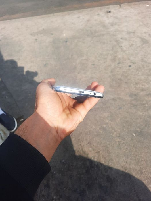 Srochno Redmi note 10 sotiladi