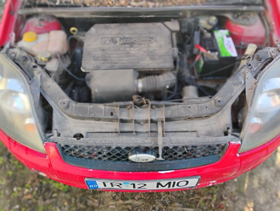 Ford fiesta 1.3 benzină pentru rabla sau dezmembrat
