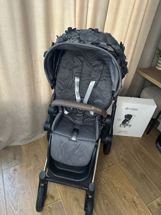Количка Cybex Priam 4 Simply Flowers Platinum Сайбекс Приам Прайм 4