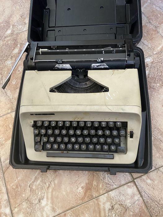 Пишеща машина CHEVRON