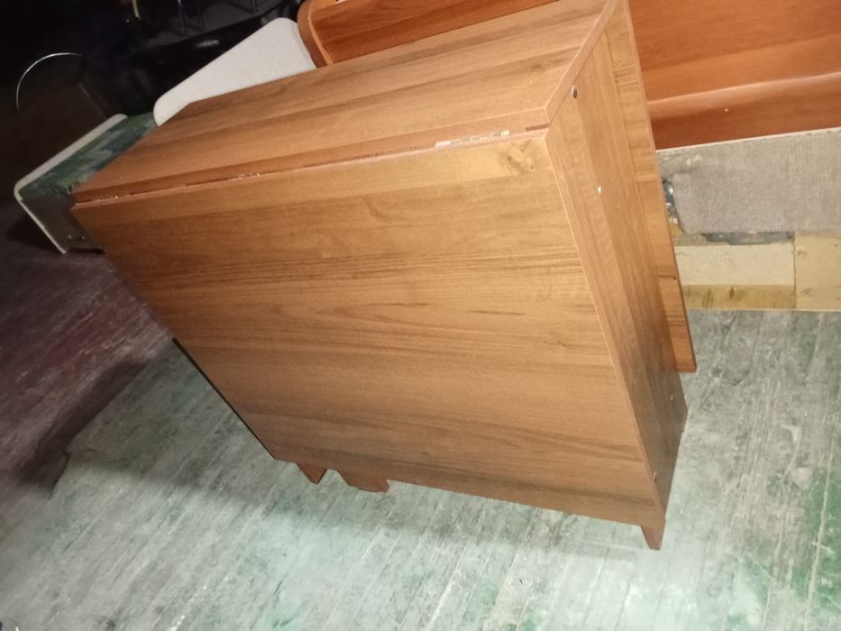 Стол 160×80 размер ламинат продается.