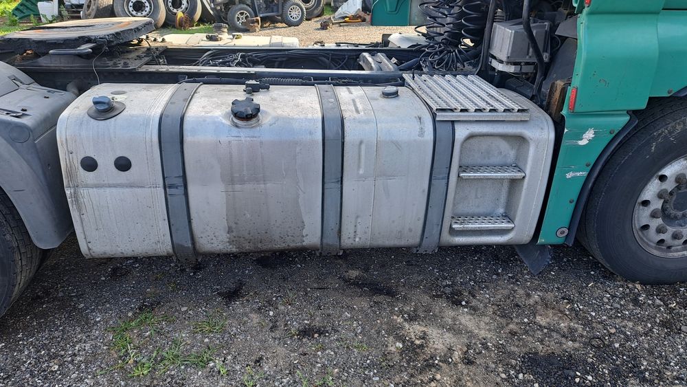 Rezervoare Daf, man tgx euro 6 700 litri