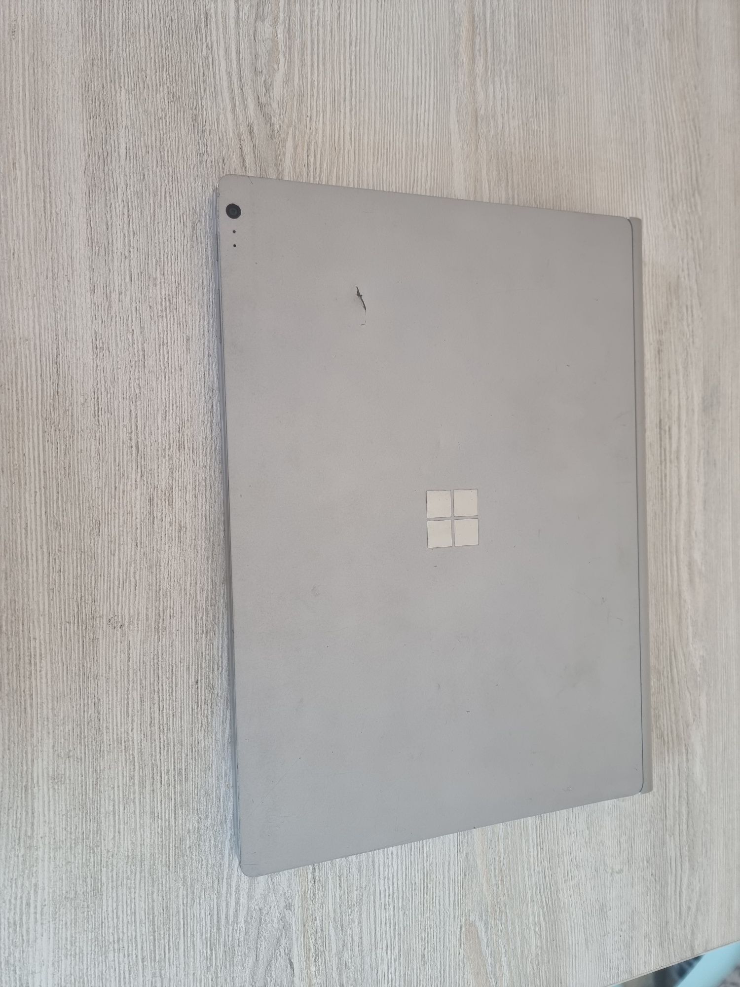 Microsoft surface book  sonsorli