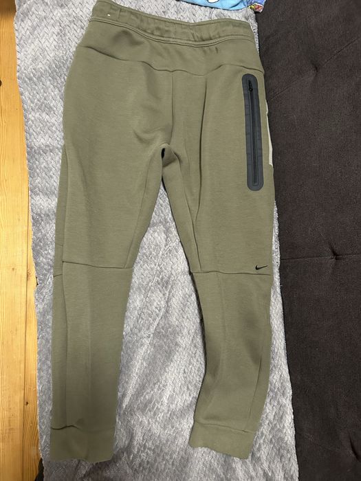 Pnataloni Nike Tech XL marime de copii