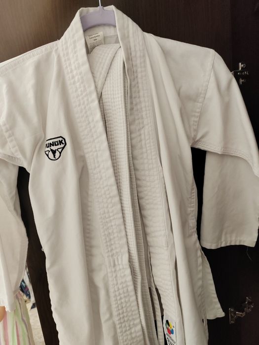 Set kimono Punok 7-8 ani și echipament original