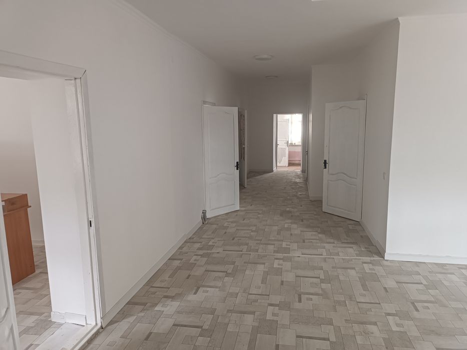 Здание, в аренду