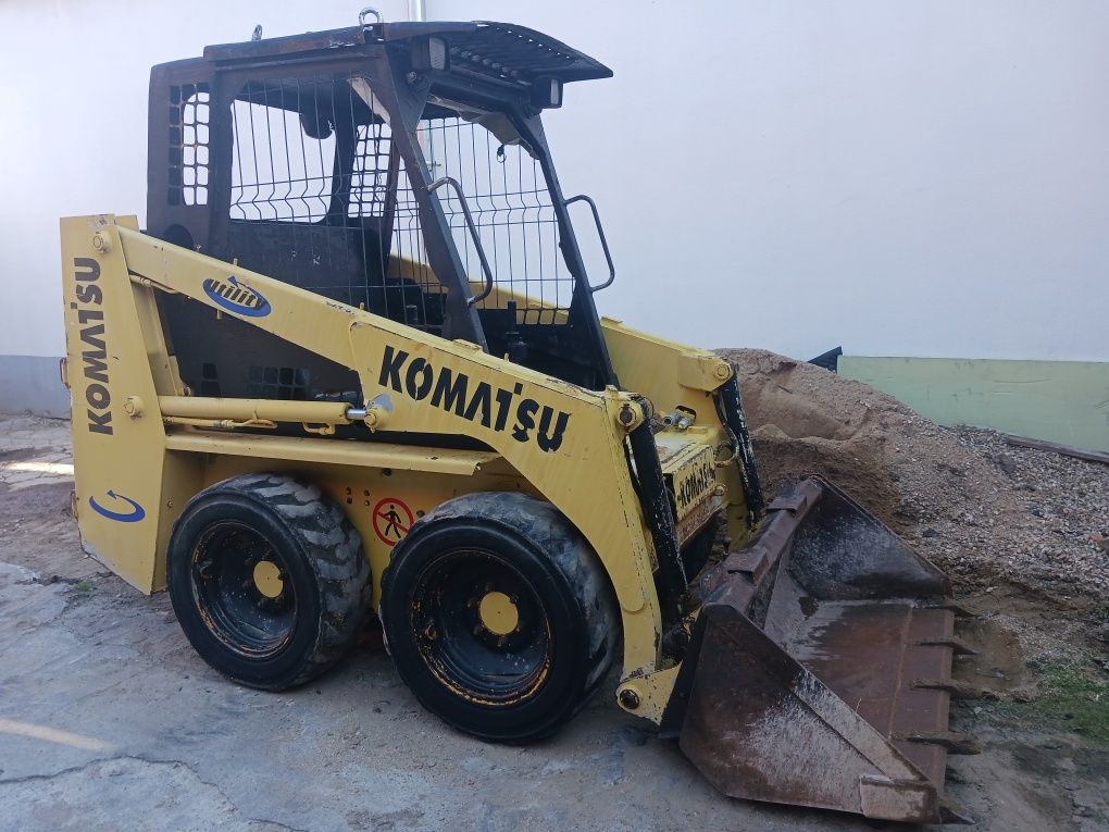 Miniincarcator Bobcat Komatsu Fai 333