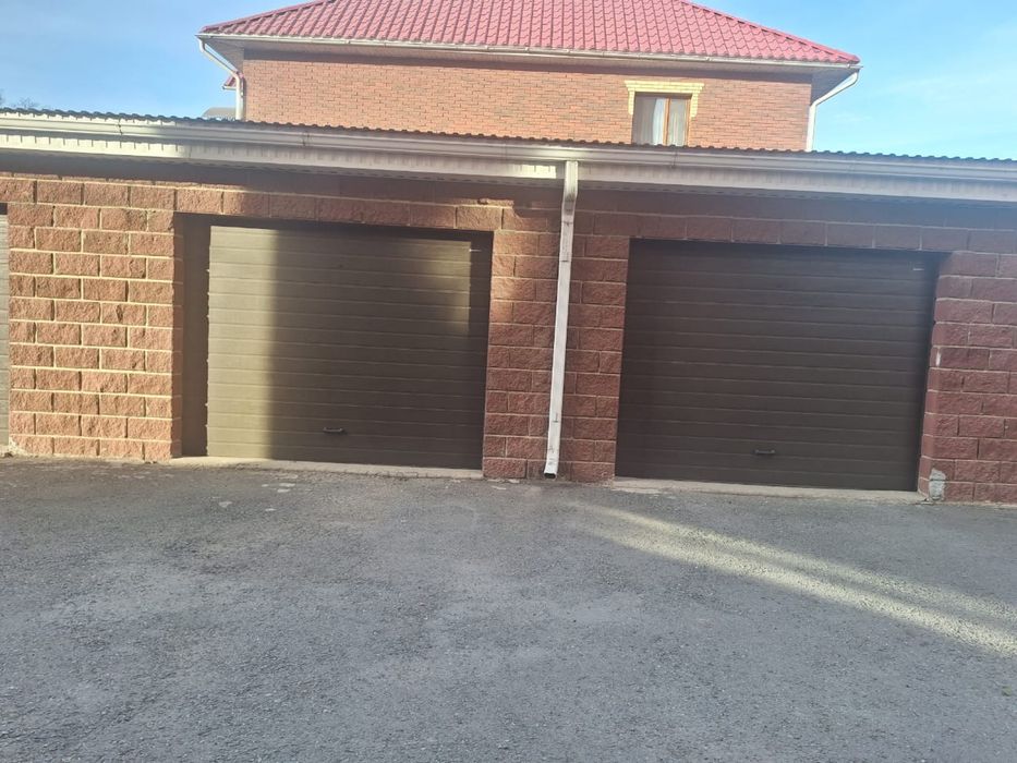 Сдам гаражи 70000