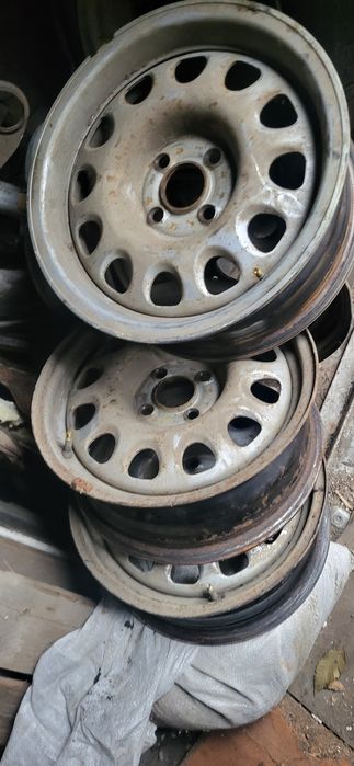 Продам диски на фольцваген пасат, гольф