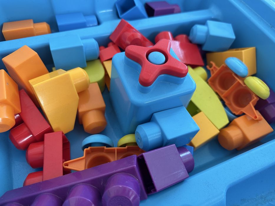 Детска маса Mega Bloks First Builders