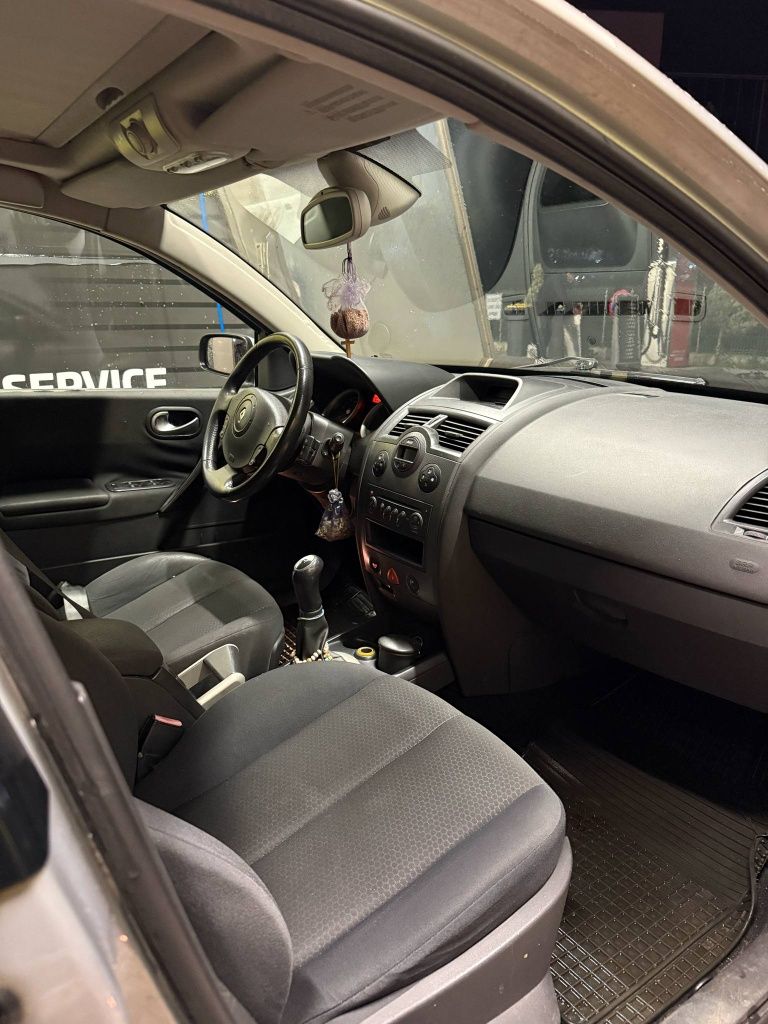 Vând Renault Megane 2