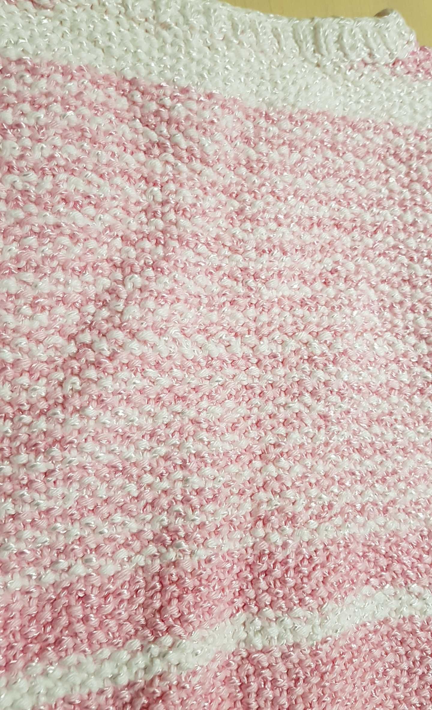 Детски розов комплект за момиче пуловер къс панталон чорапи