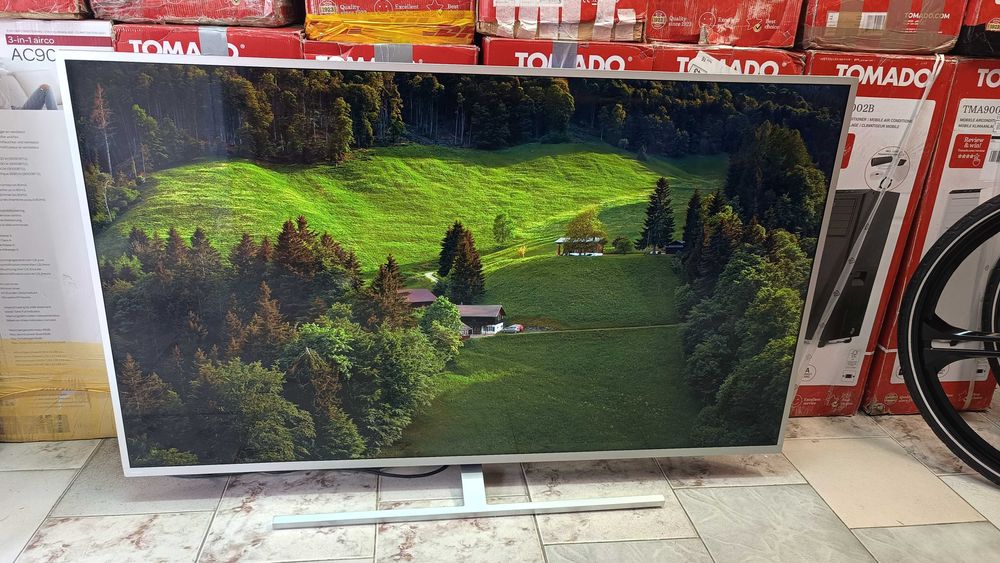 Android 58 инча Philips Ambilight 4K