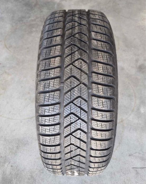 Jante BMW F25/30/31/32/33/36 + Anvelope Pirelli DOT 2023 Iarna