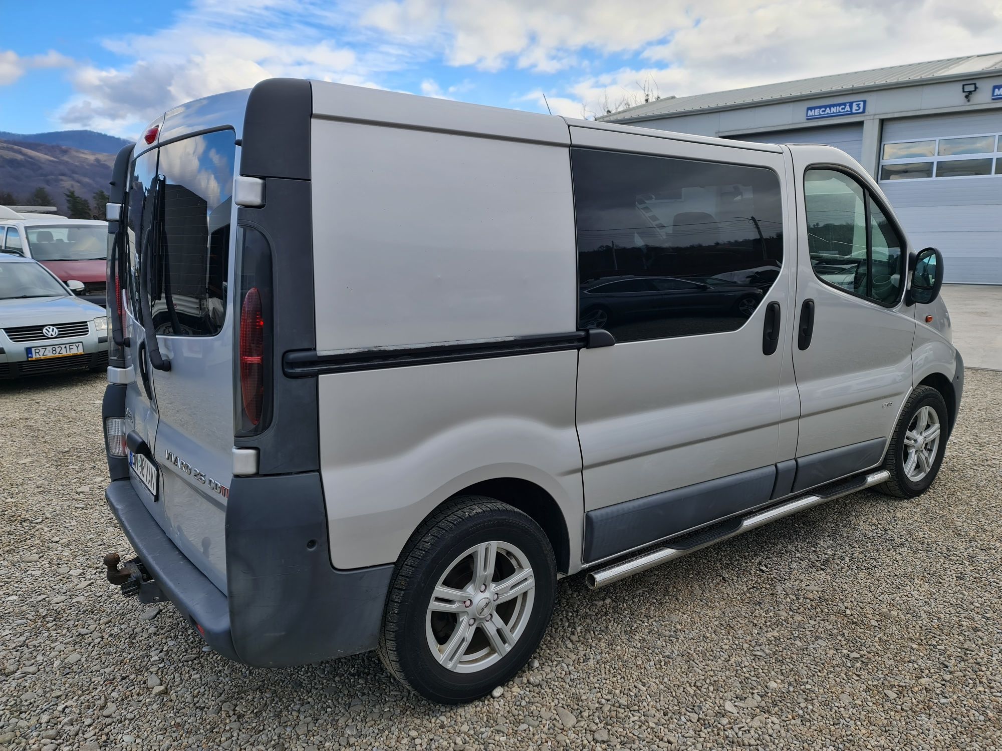 Opel vivaro 2.5 tdi 150 cp 6+1 trepte rec.inmatriculat.