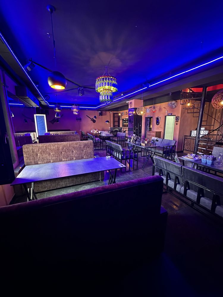 Lounge bar kafe tayor biznes sotiladi